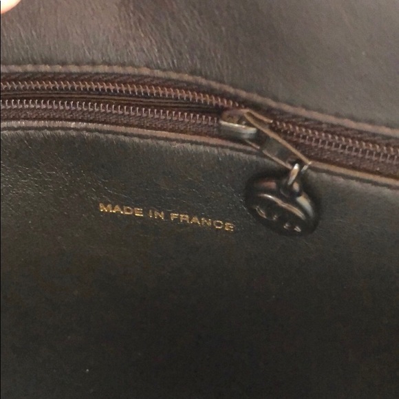 CHANEL 😁 SOLD 😁 quilted matte black chain handle handbag - Picture 9 of 16